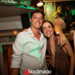 d8d63cd24cede40939cc7ddd1a850774.jpg